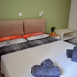 Vanna's * Leonídion