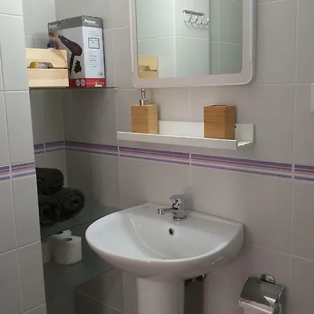 Vanna's * Leonídion