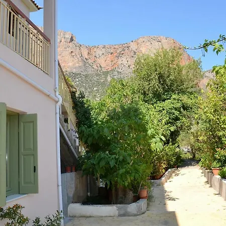 Vanna's * Λεωνίδιο